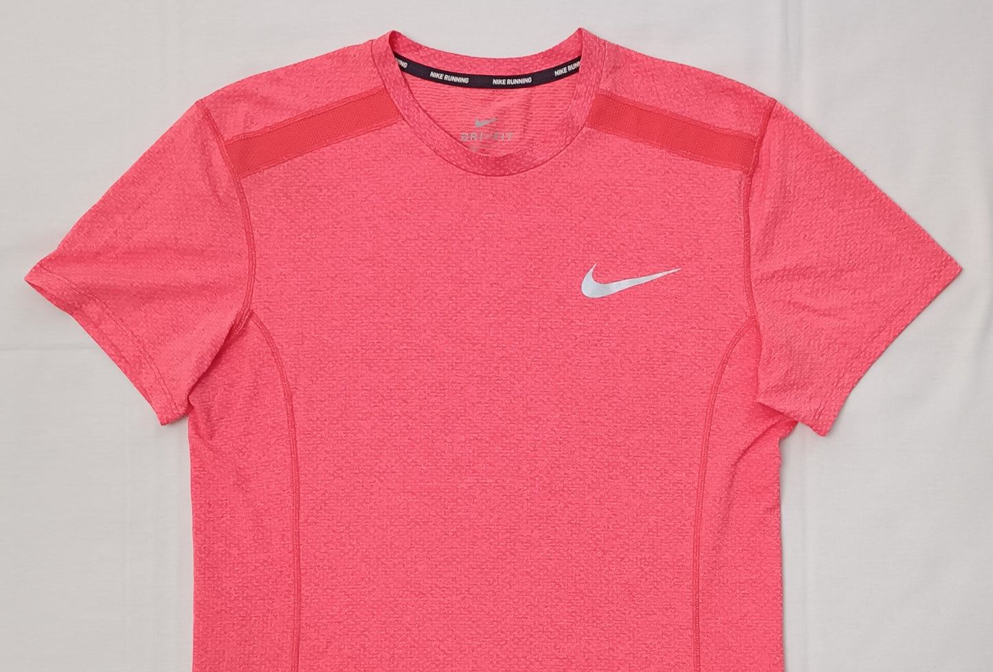 (S) Nike DRI-FIT Tee тениска