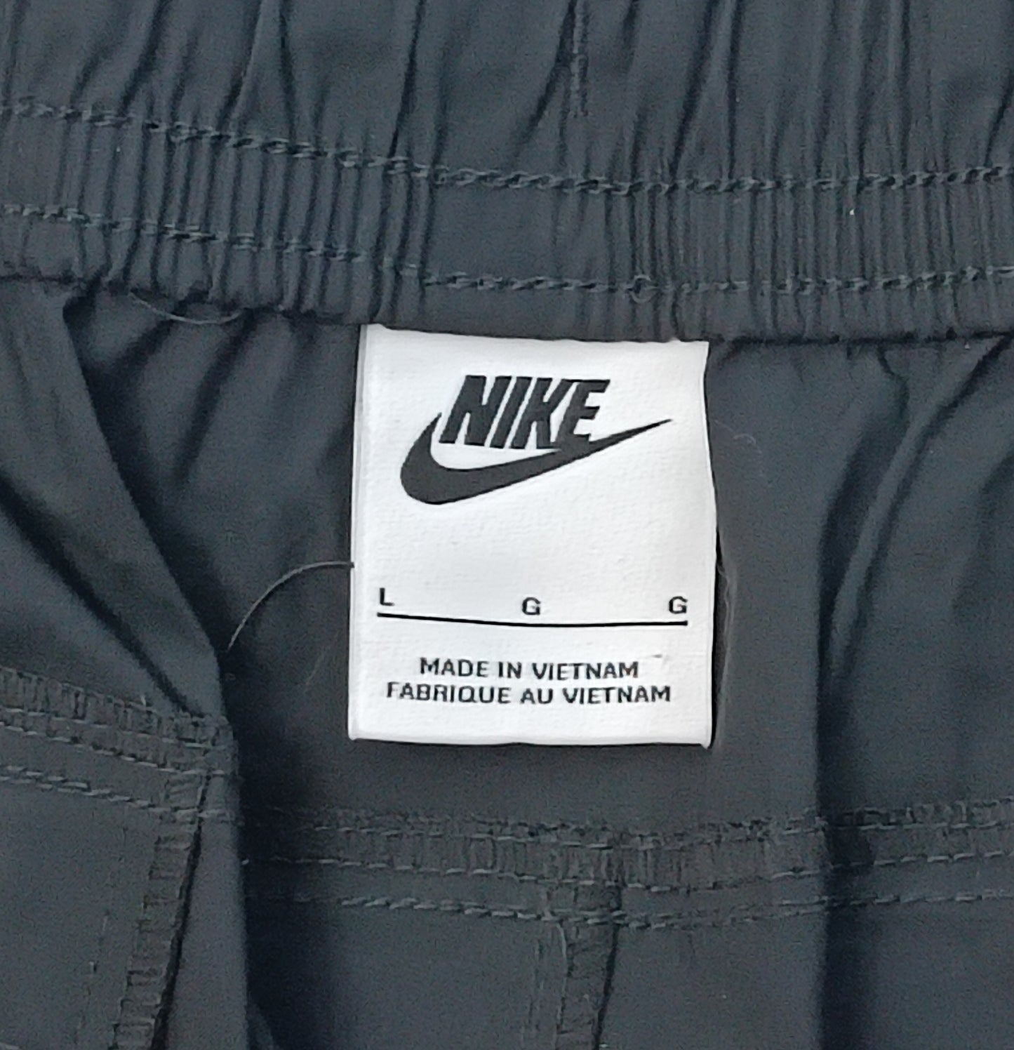 (L) Nike Sportswear Essential Cargo Shorts шорти