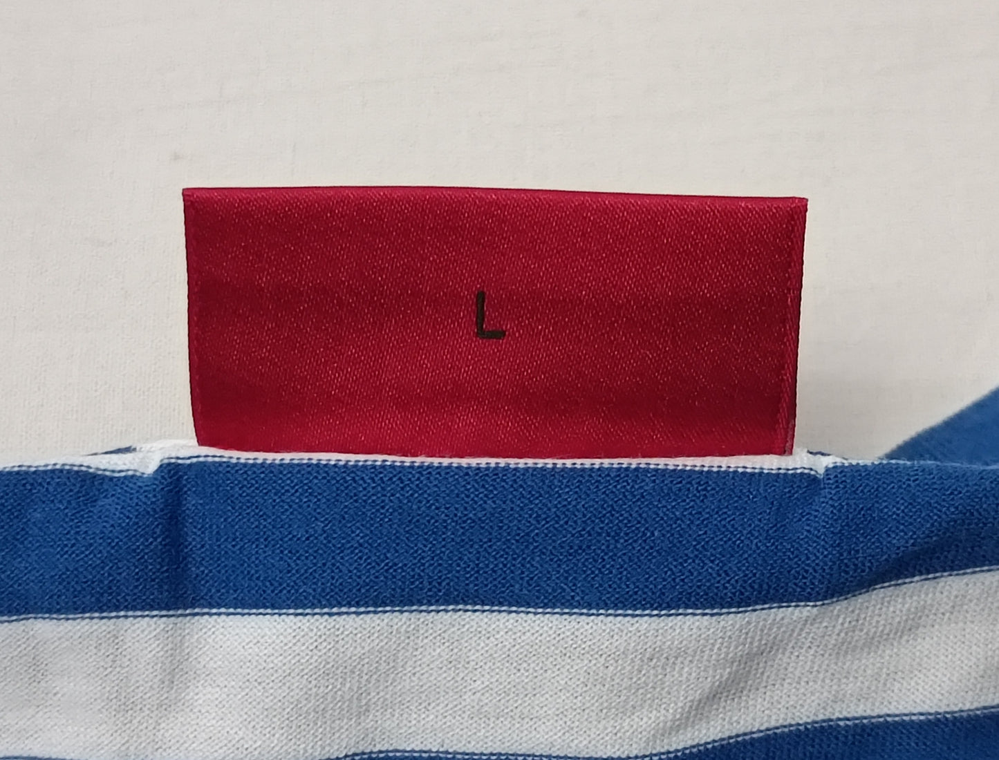 (L) Hugo Boss Shirt тениска