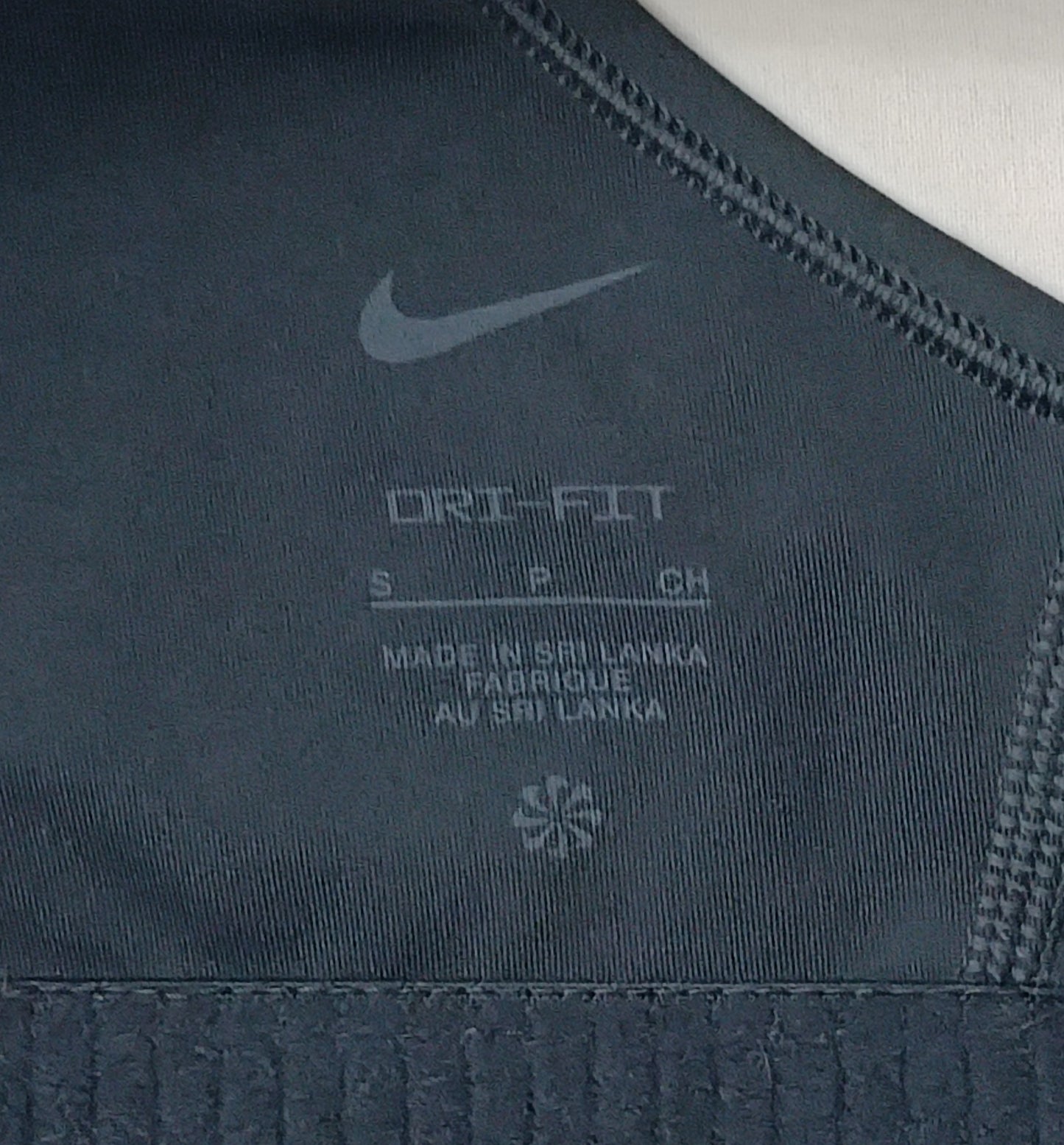 (ДАМСКО) (S) Nike DRI-FIT Bra бюстие