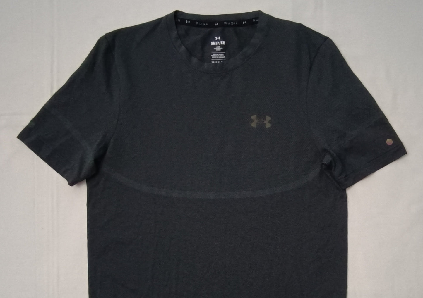 (S) Under Armour UA Rush Tee тениска