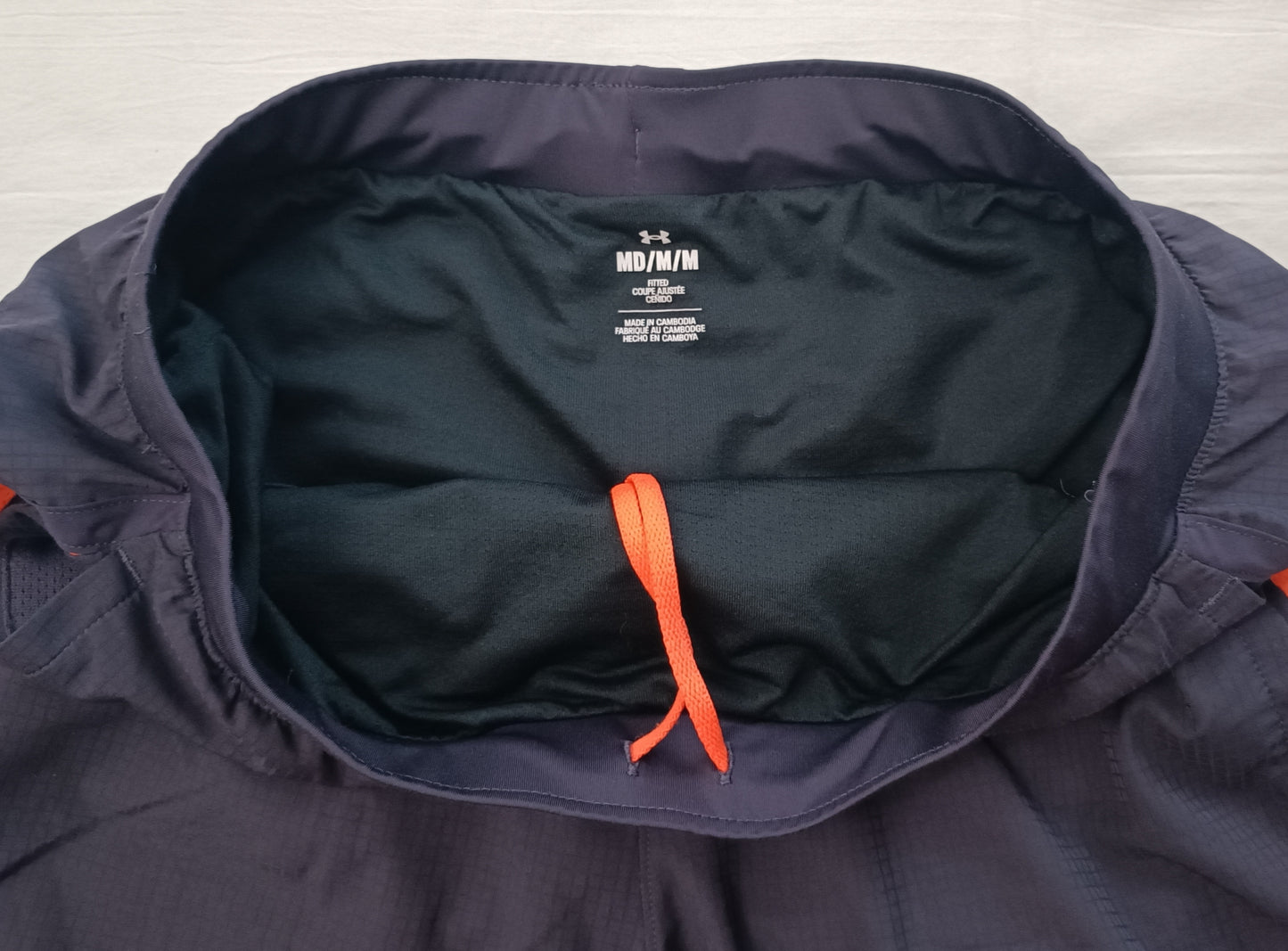 (M) Under Armour UA Shorts шорти