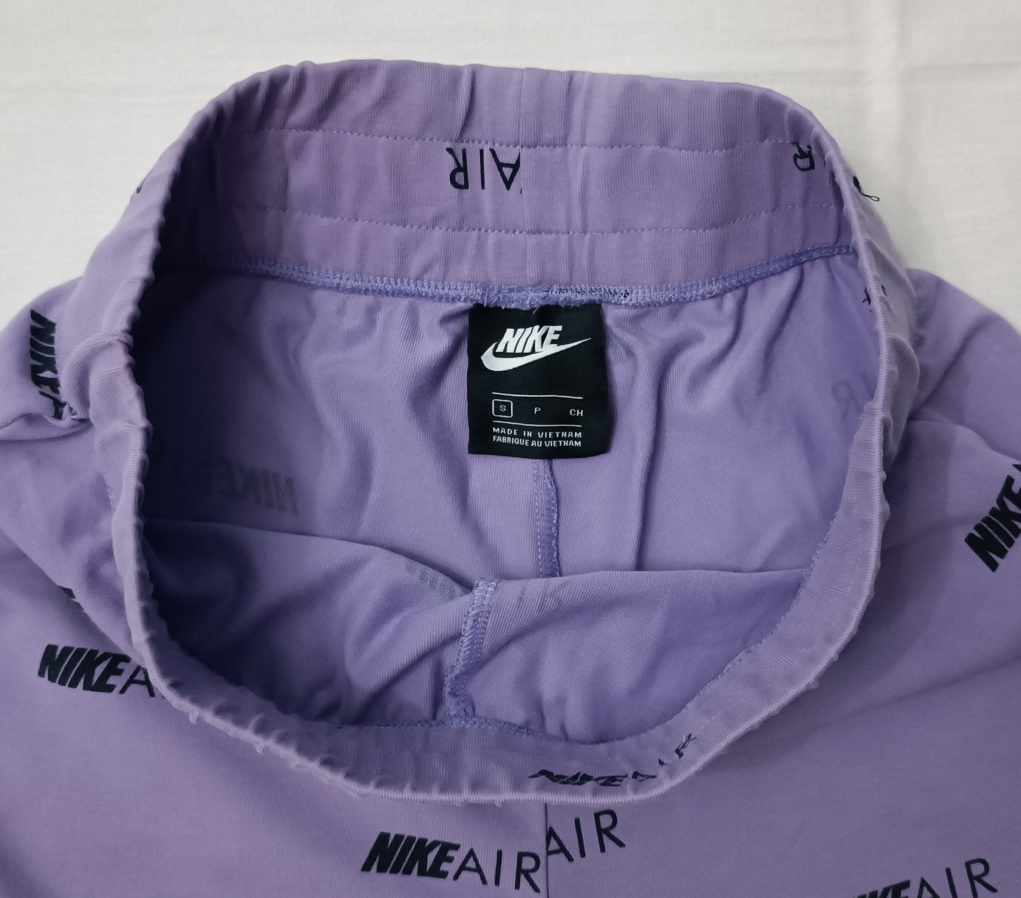 (ДАМСКО) (S) Nike AIR Sportswear Shorts шорти