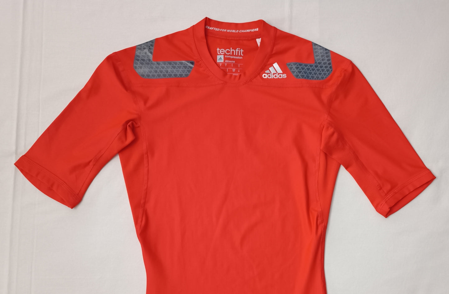 (S) Adidas Techfit Compression Tee тениска
