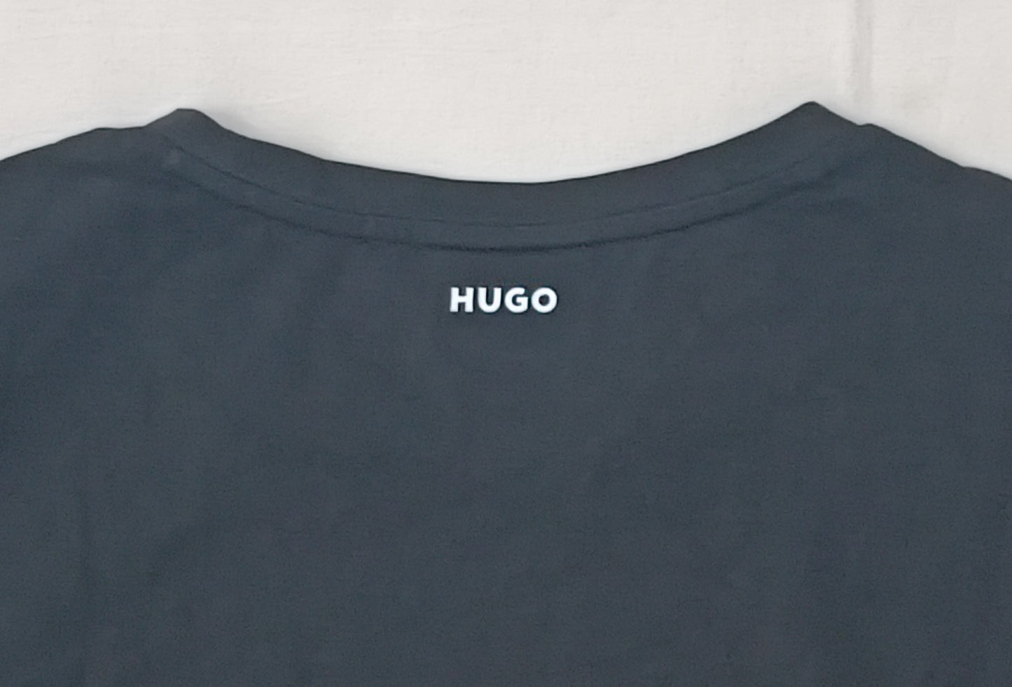 (L) Hugo Boss Shirt тениска