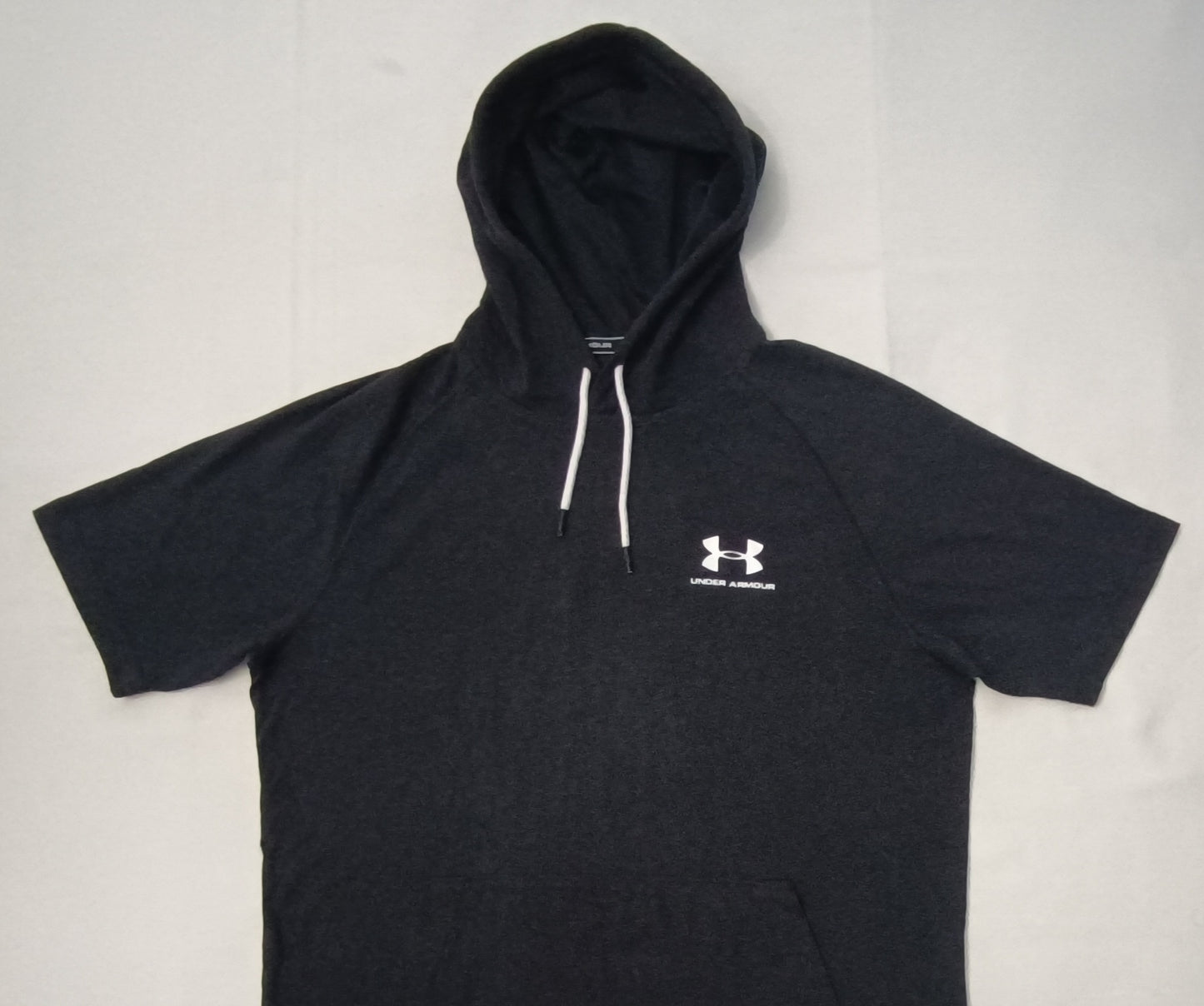 (M) Under Armour UA Short Sleeve Hoodie горнище