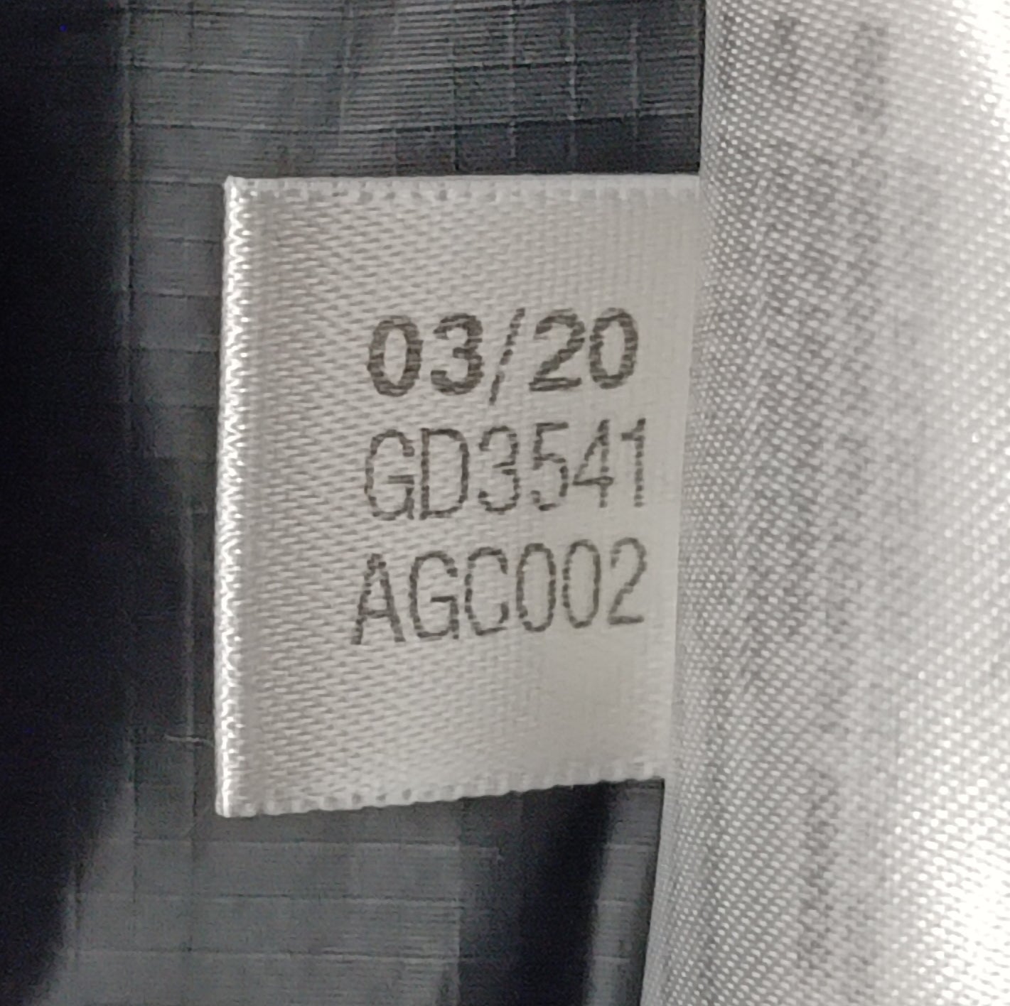 (M) Adidas Originals Light Windbreaker Jacket яке