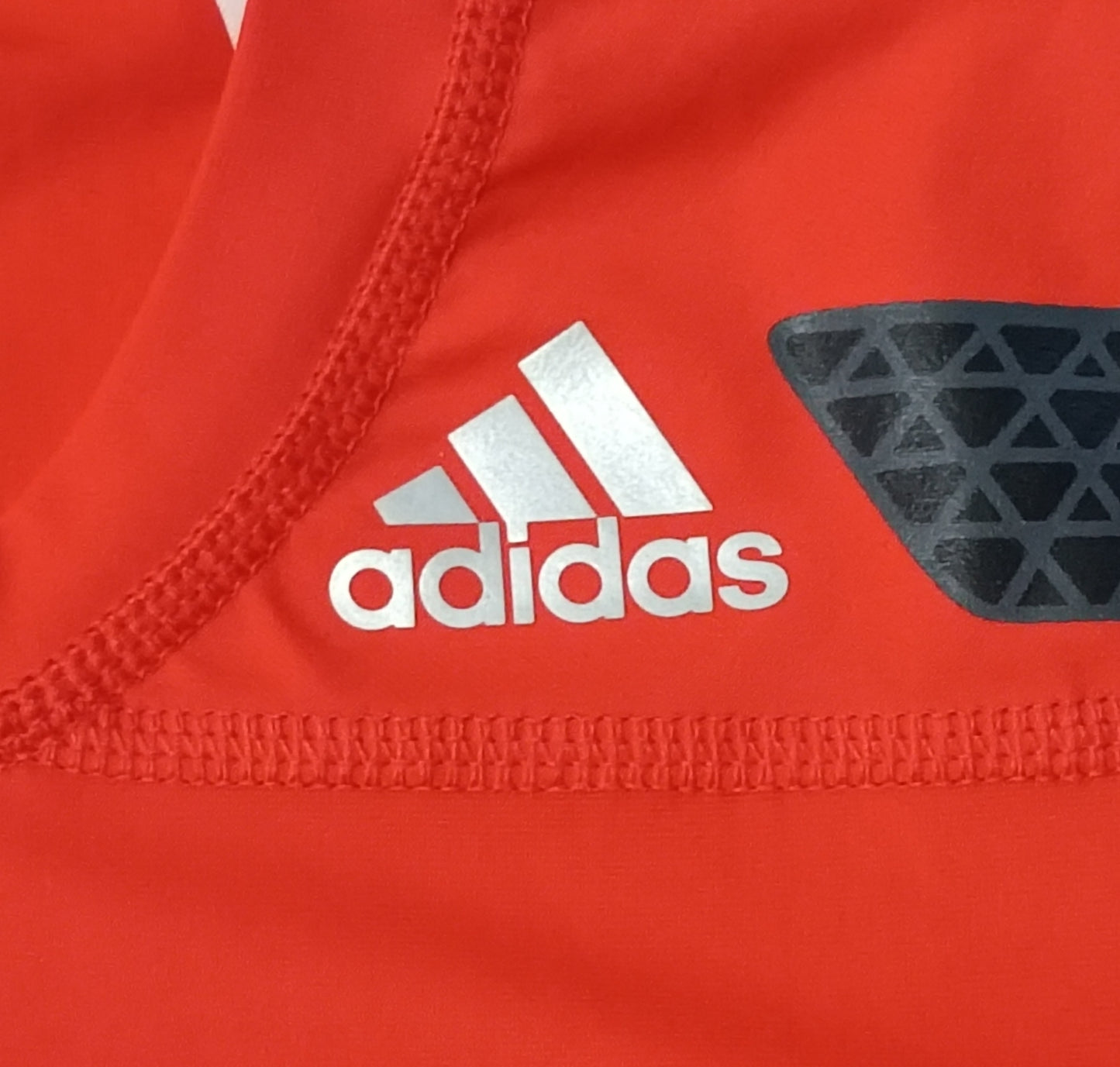 (S) Adidas Techfit Compression Tee тениска