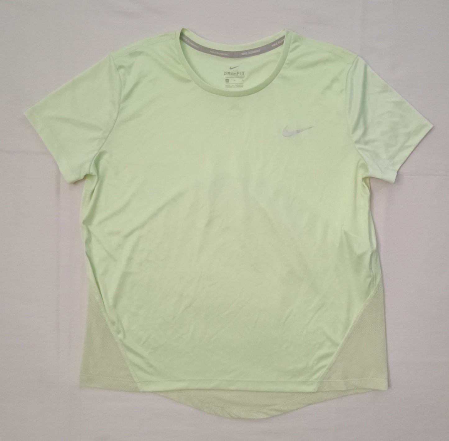 (ДАМСКО) (M) Nike DRI-FIT Tee тениска