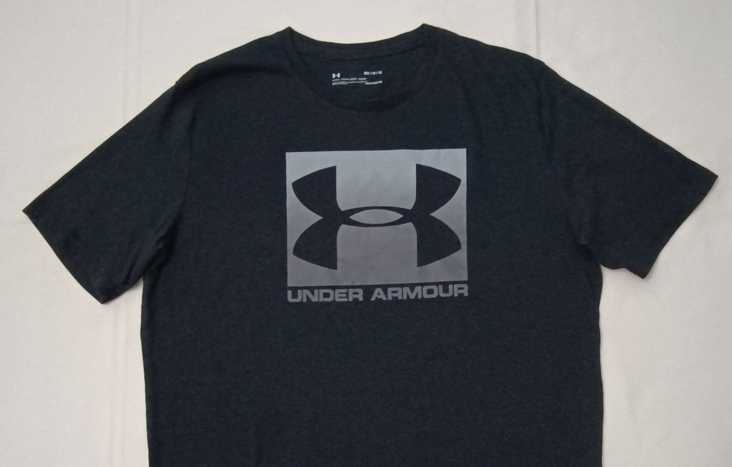 (M) Under Armour UA Tee тениска
