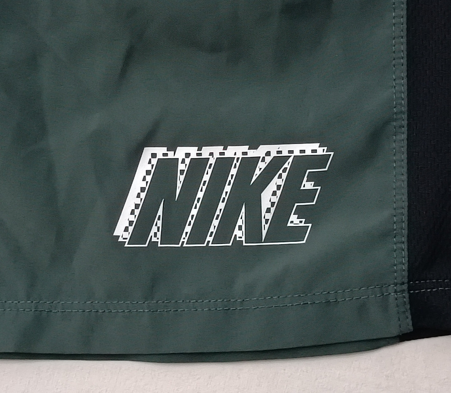 (L) Nike DRI-FIT Shorts шорти