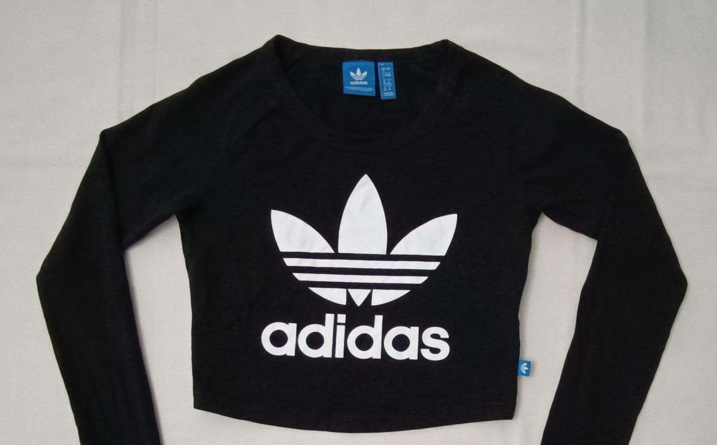 (ДАМСКО) (XS) Adidas Originals Trefoil Cropped Long Sleeve блуза