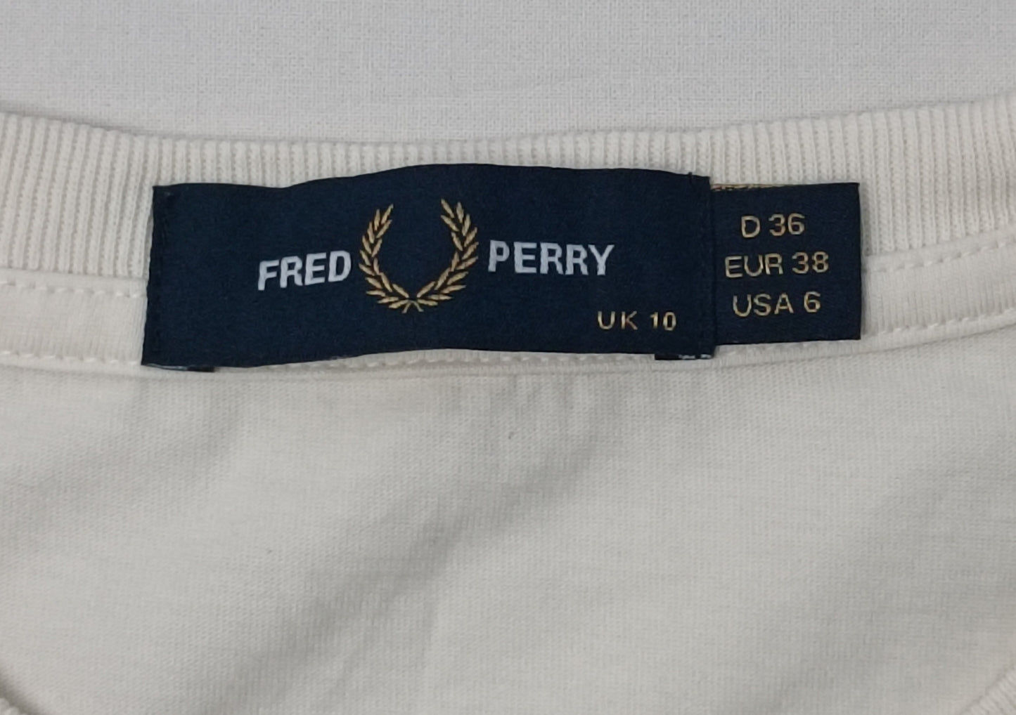 (M) Fred Perry Shirt тениска