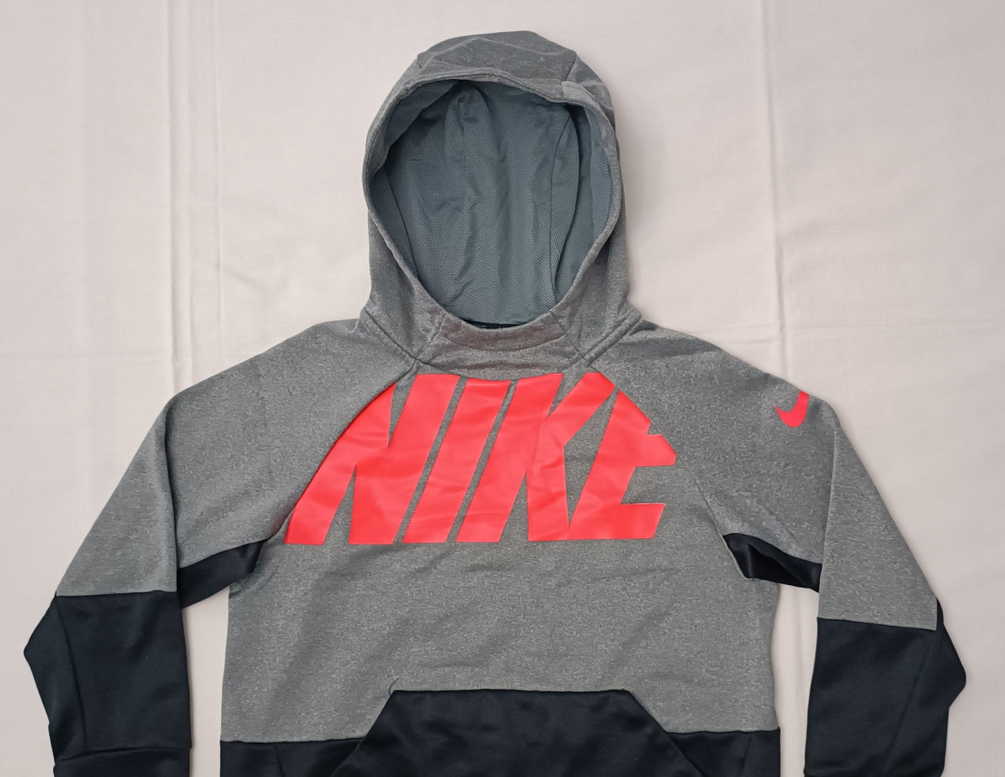 (ДЕТСКО) (Ръст 128-137см) Nike DRI-FIT Logo Hoodie горнище