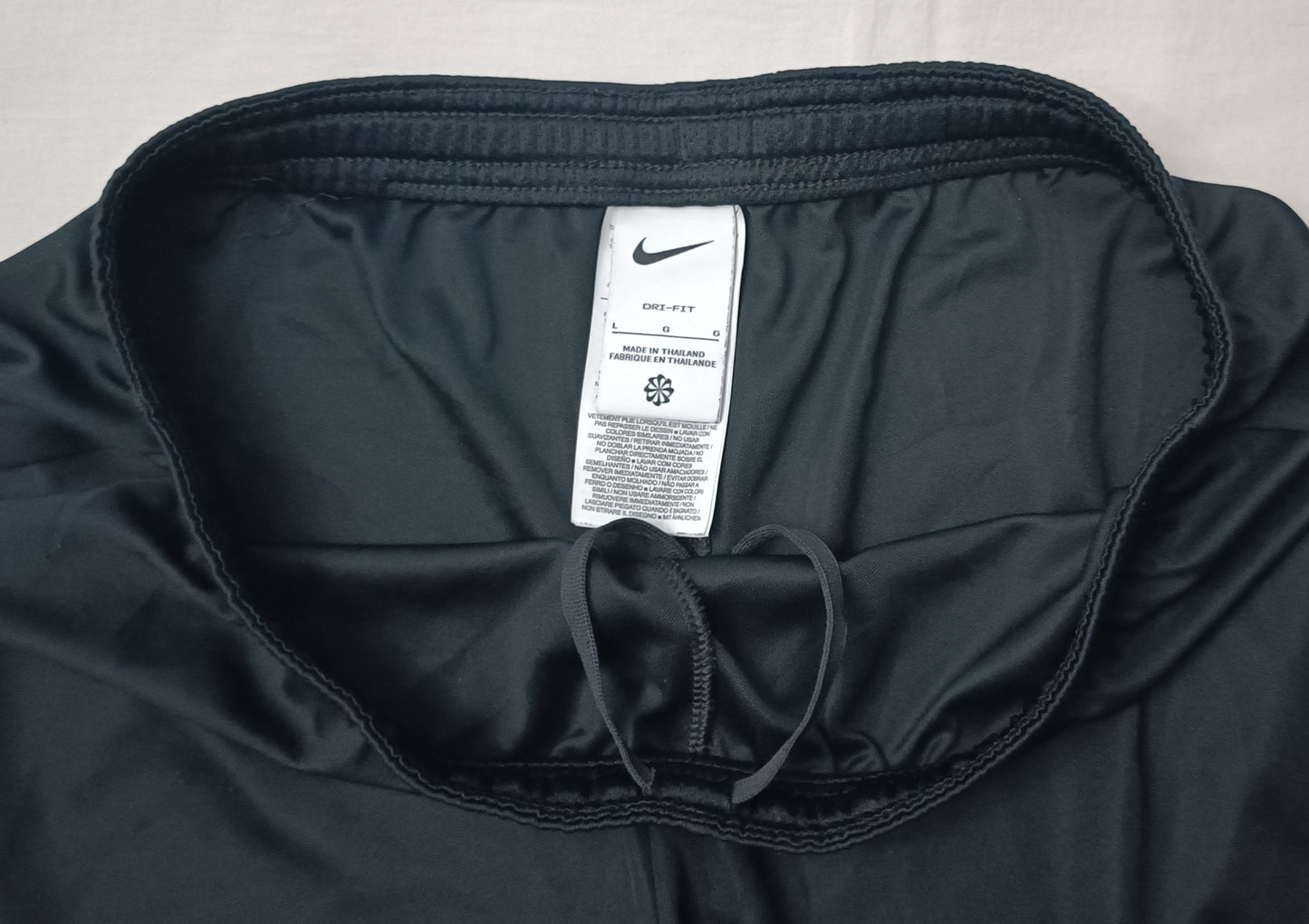 (ДАМСКО) (L) Nike DRI-FIT Shorts шорти