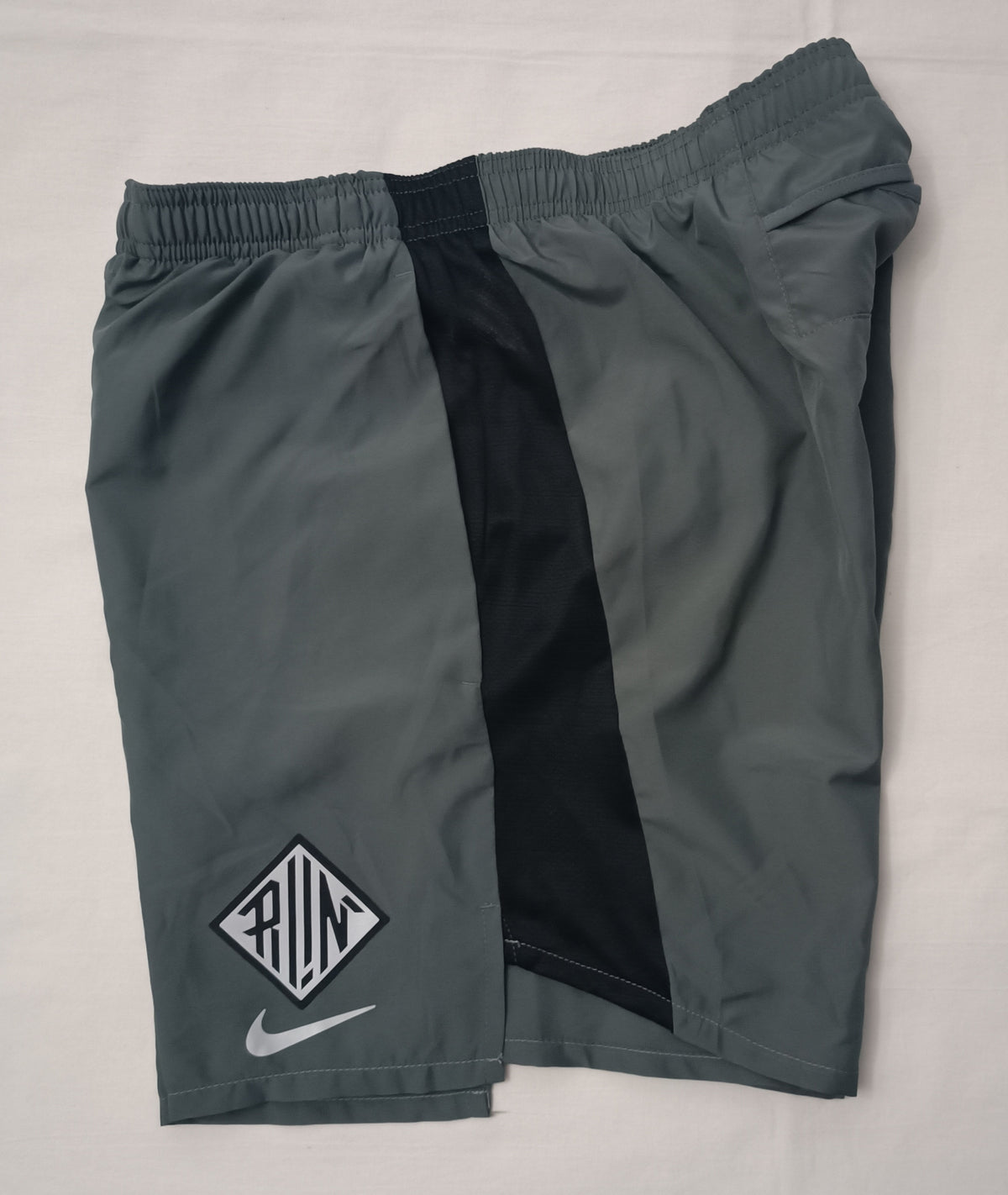 (S) Nike DRI-FIT Wild Run Challenger Shorts шорти