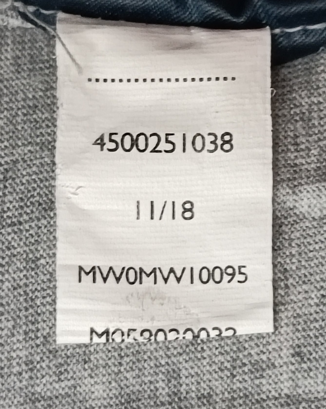 (2XL) Tommy Hilfiger Shirt тениска