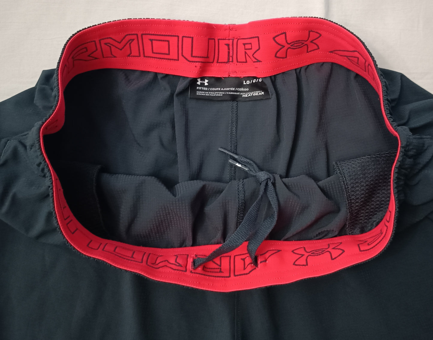 (L) Under Armour UA Shorts шорти