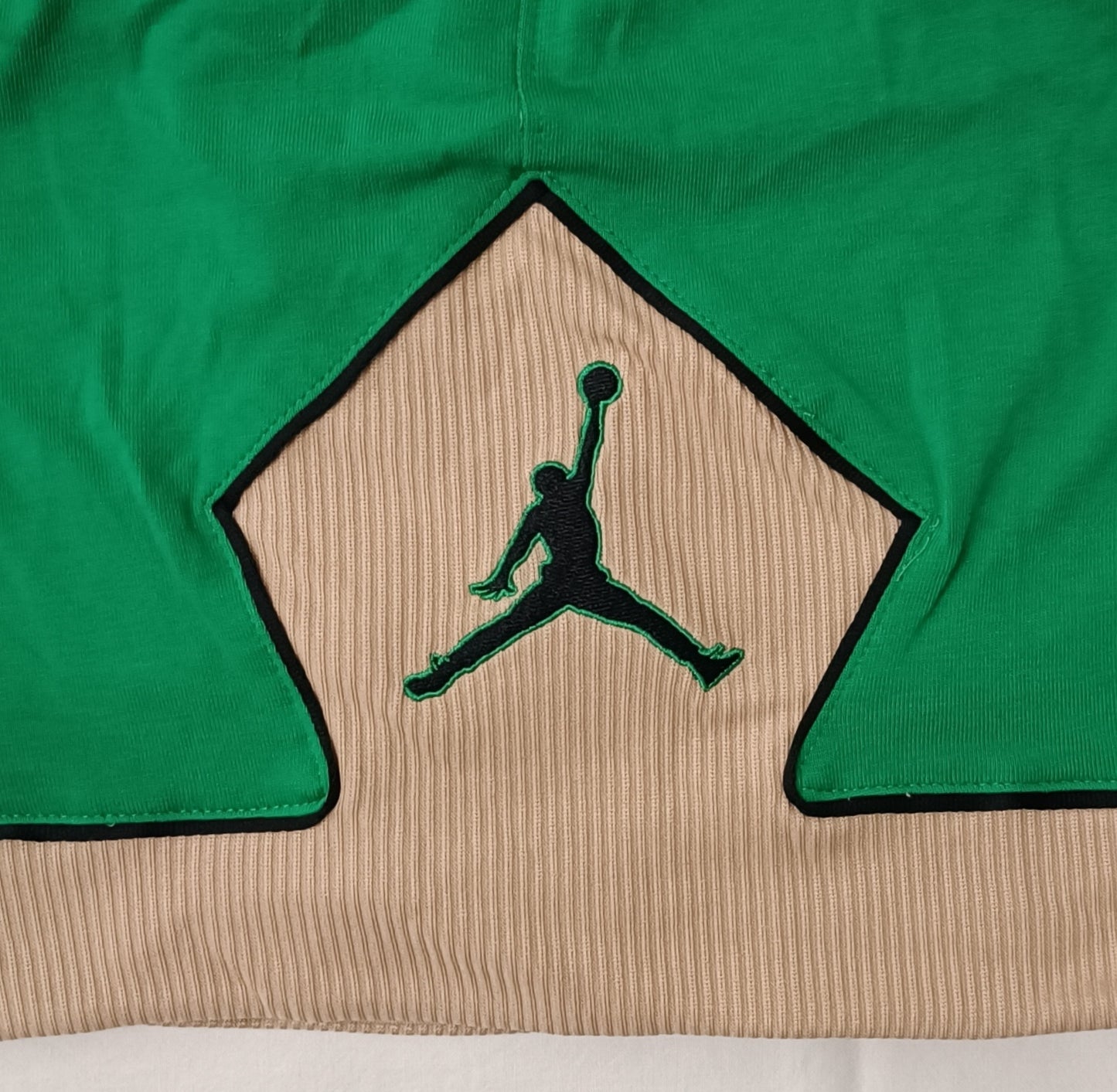 (ДАМСКО) (M) Jordan AIR Nike Diamond Shorts шорти