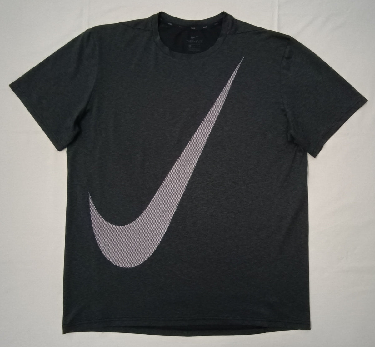 (XL) Nike DRI-FIT Swoosh Tee тениска