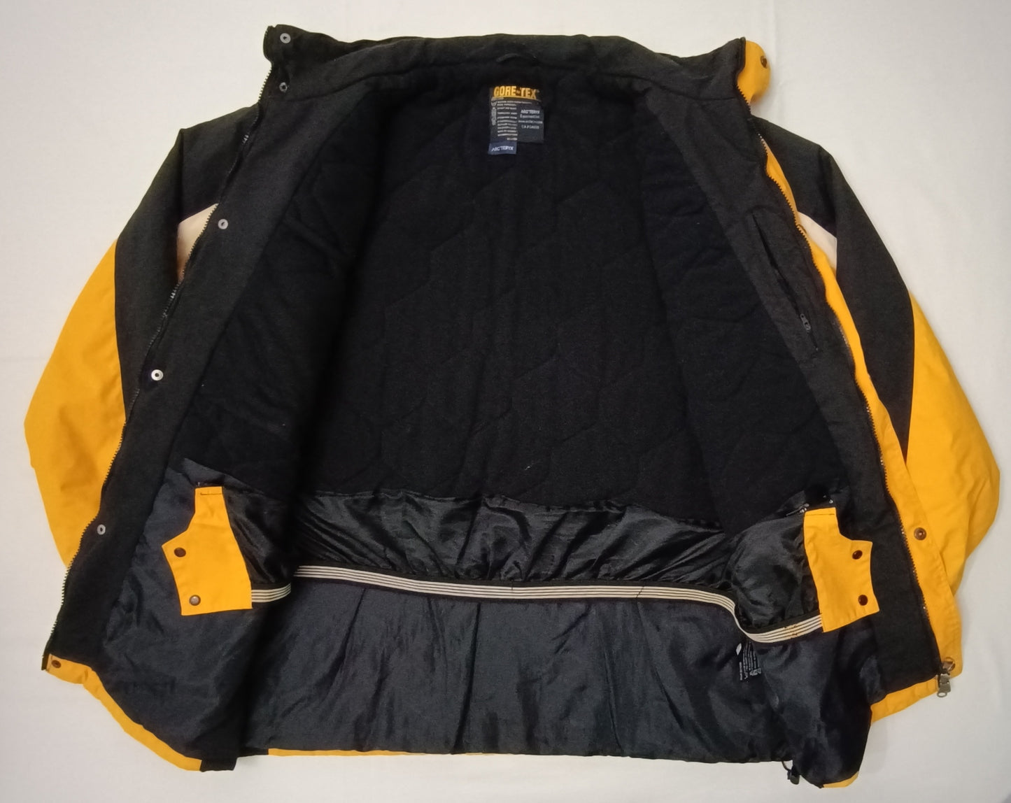 (2XL) Arc'teryx Gore-Tex XGR Jacket яке