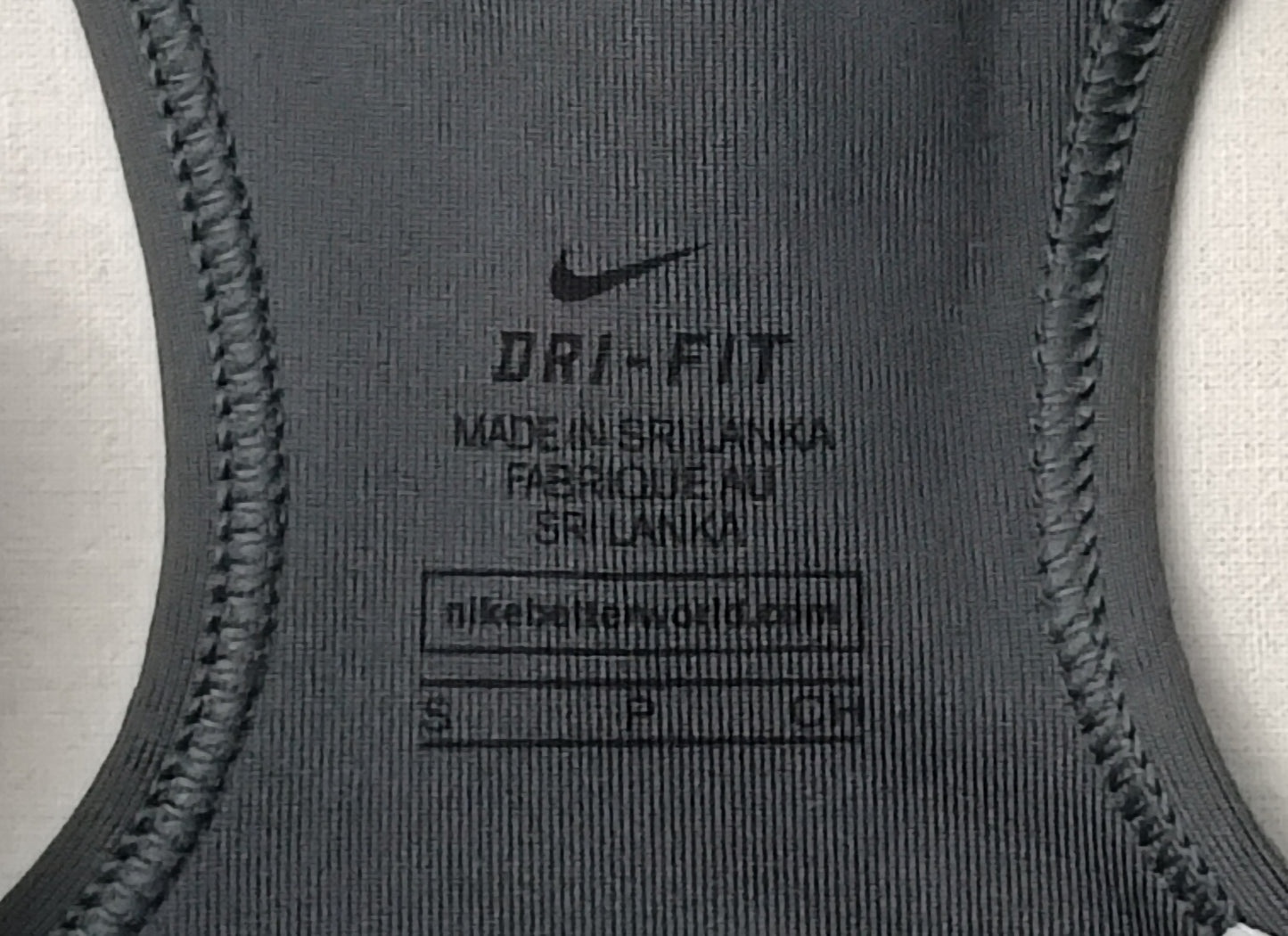 (ДАМСКО) (S) Nike DRI-FIT Bra бюстие