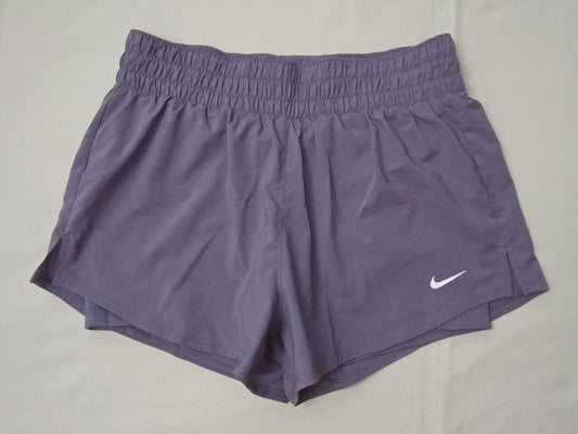 (ДАМСКО) (S) Nike DRI-FIT 2in1 Shorts шорти с клин 2в1
