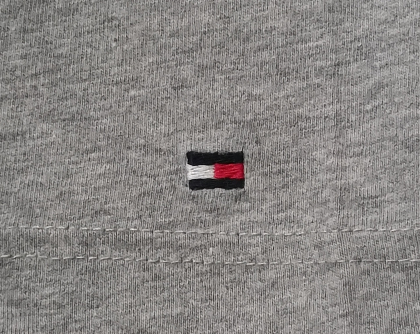 (L) Tommy Hilfiger T-Shirt тениска