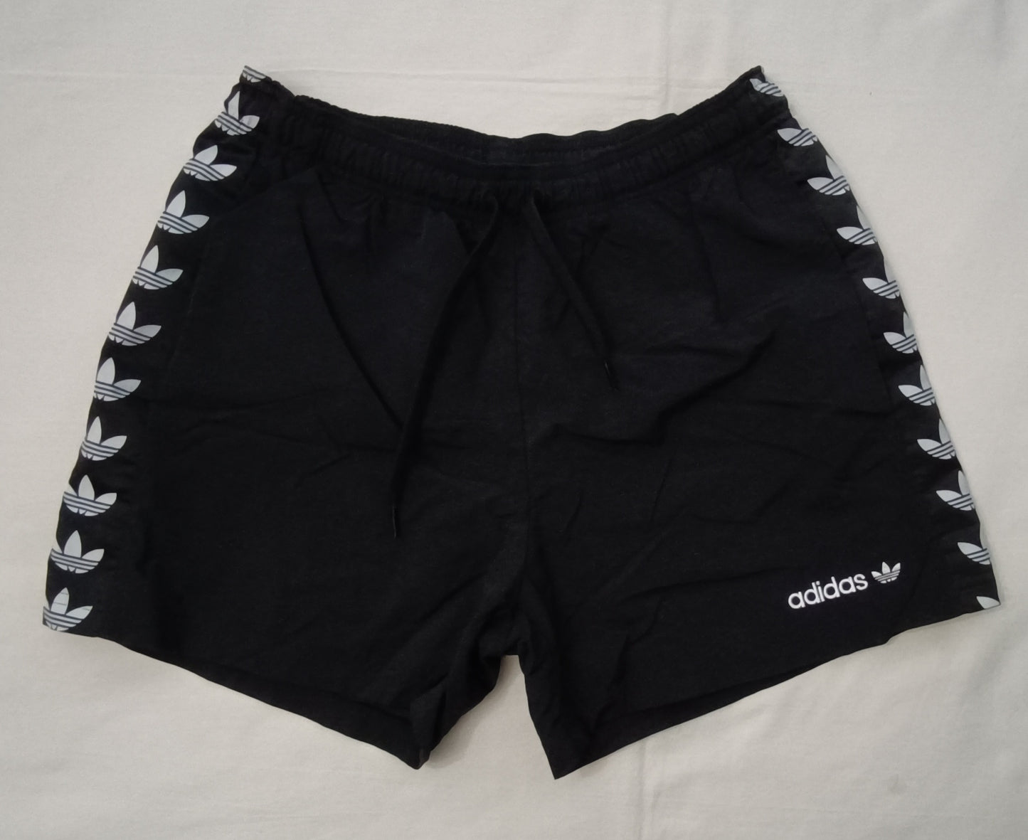 (S) Adidas Originals Shorts шорти