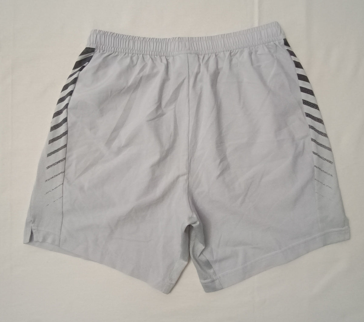 (S) Gymshark Sport Stripe Shorts шорти