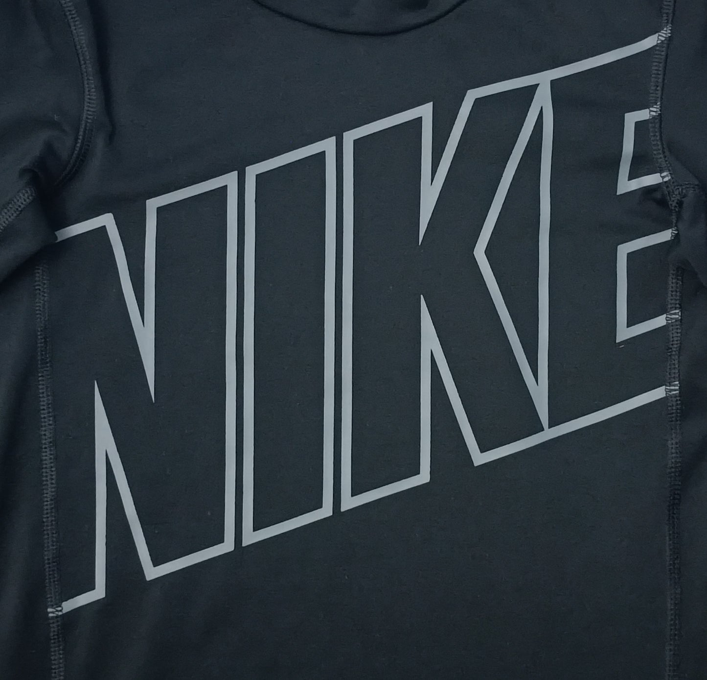 (ДЕТСКО) (Ръст 137-147см) Nike PRO DRI-FIT Compression Long Sleeve Top блуза