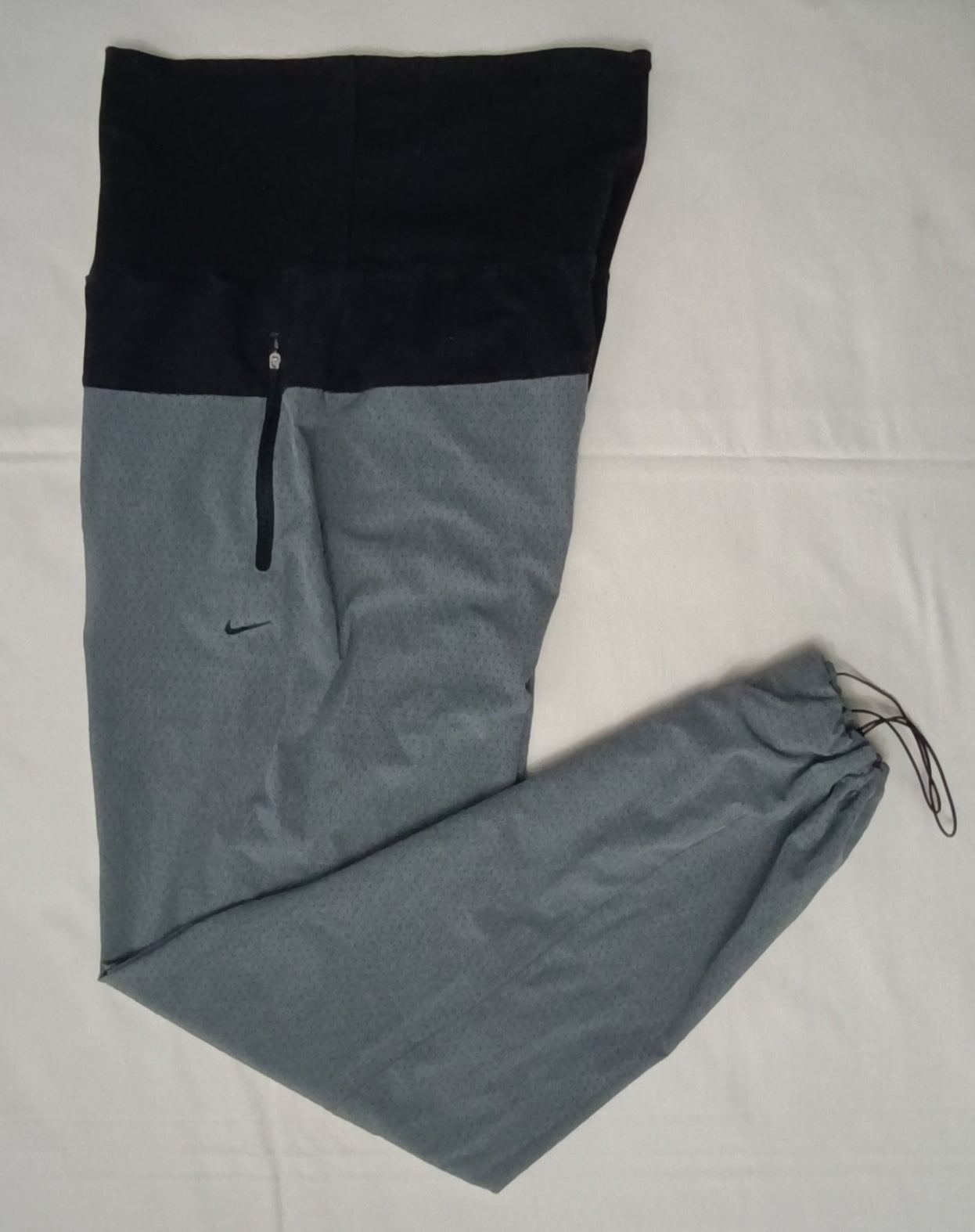 (ДАМСКО) (S) Nike High-Waisted Pants долнище
