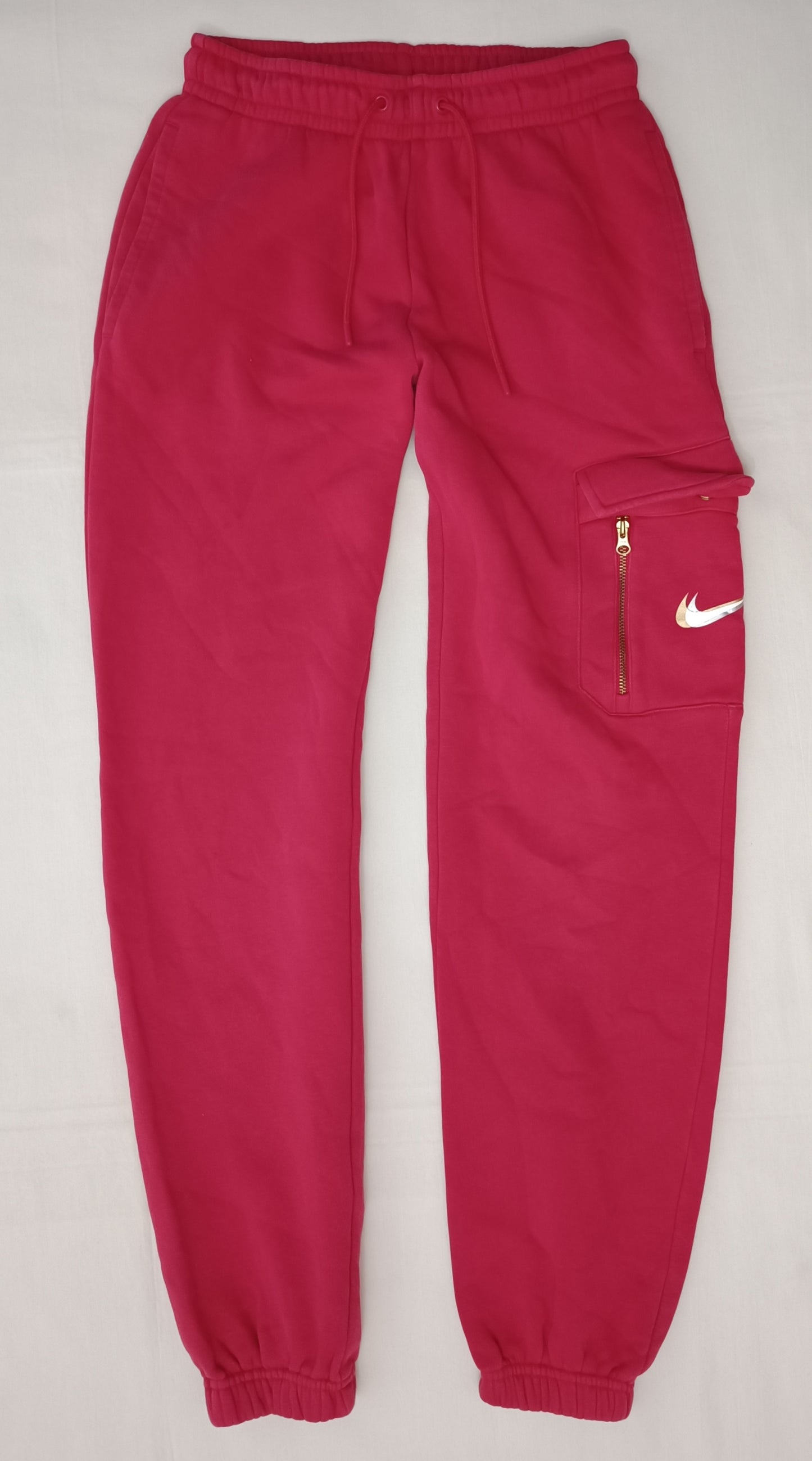 (ДАМСКО) (XS) Nike Sportswear Cargo Sweatpants долнище
