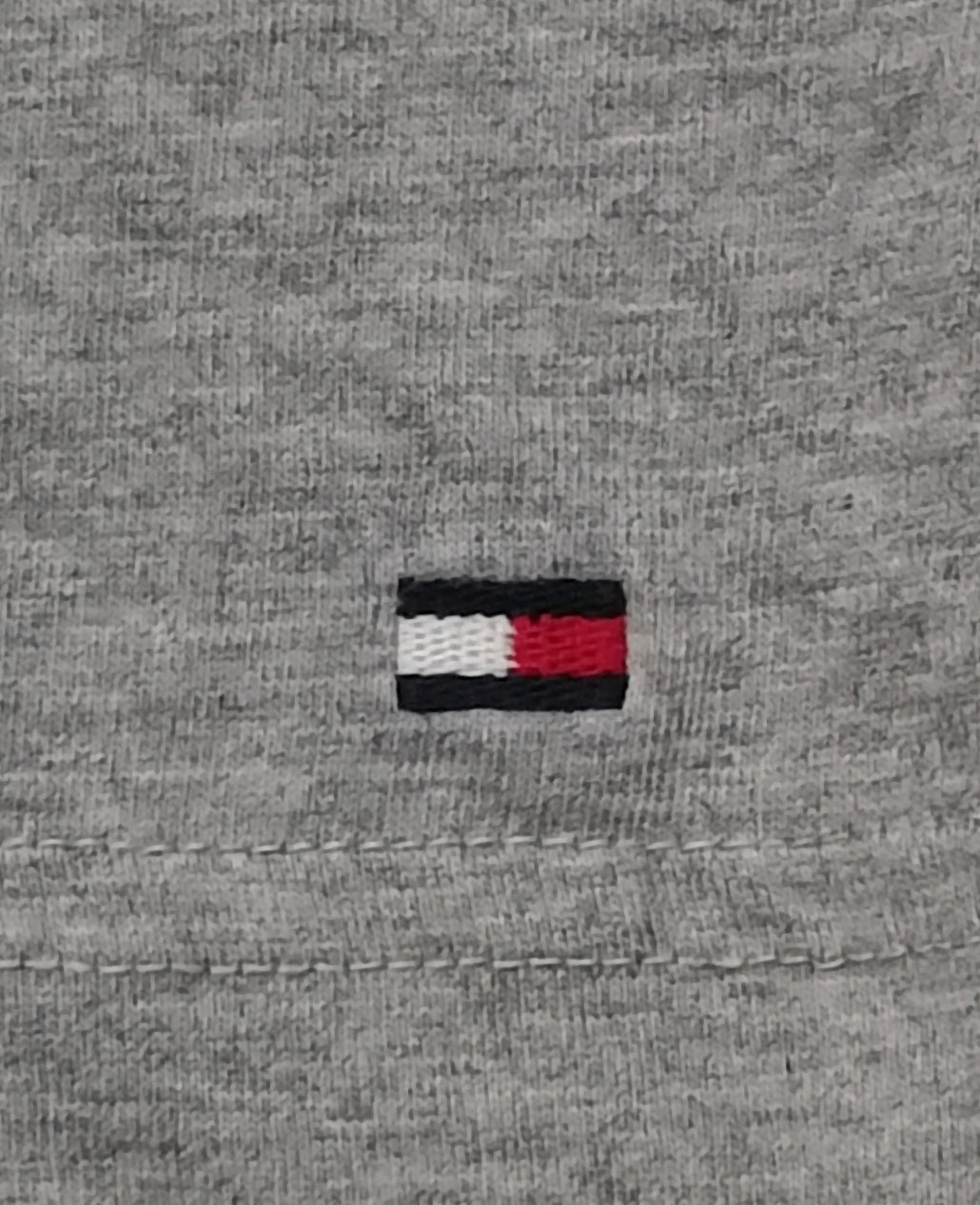 (2XL) Tommy Hilfiger Shirt тениска