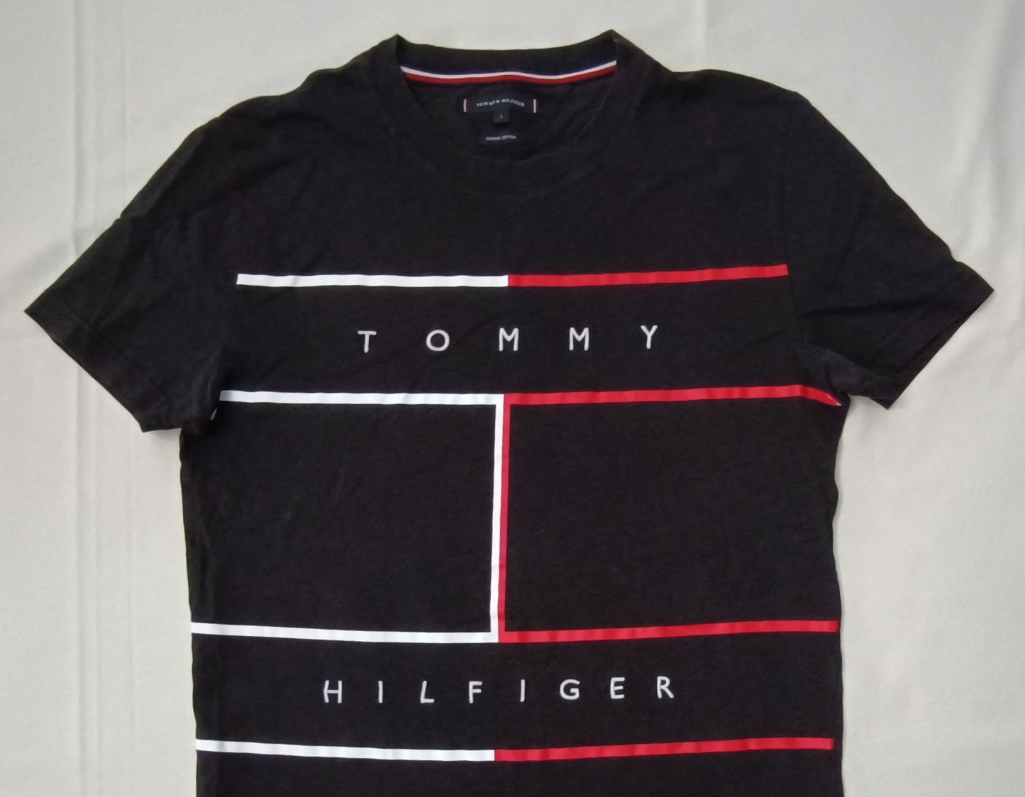 (M) Tommy Hilfiger T-Shirt тениска