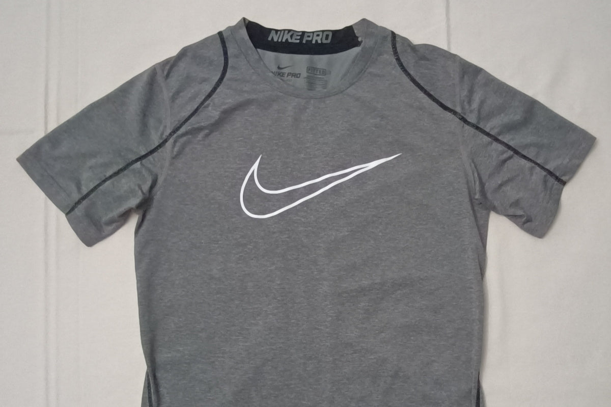 (ДЕТСКО) (Ръст 147-158см) Nike PRO DRI-FIT Tee тениска