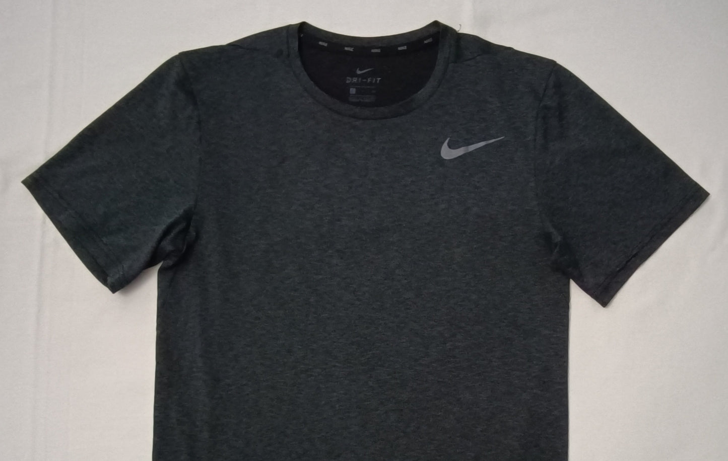 (S) Nike DRI-FIT Breathe Tee тениска