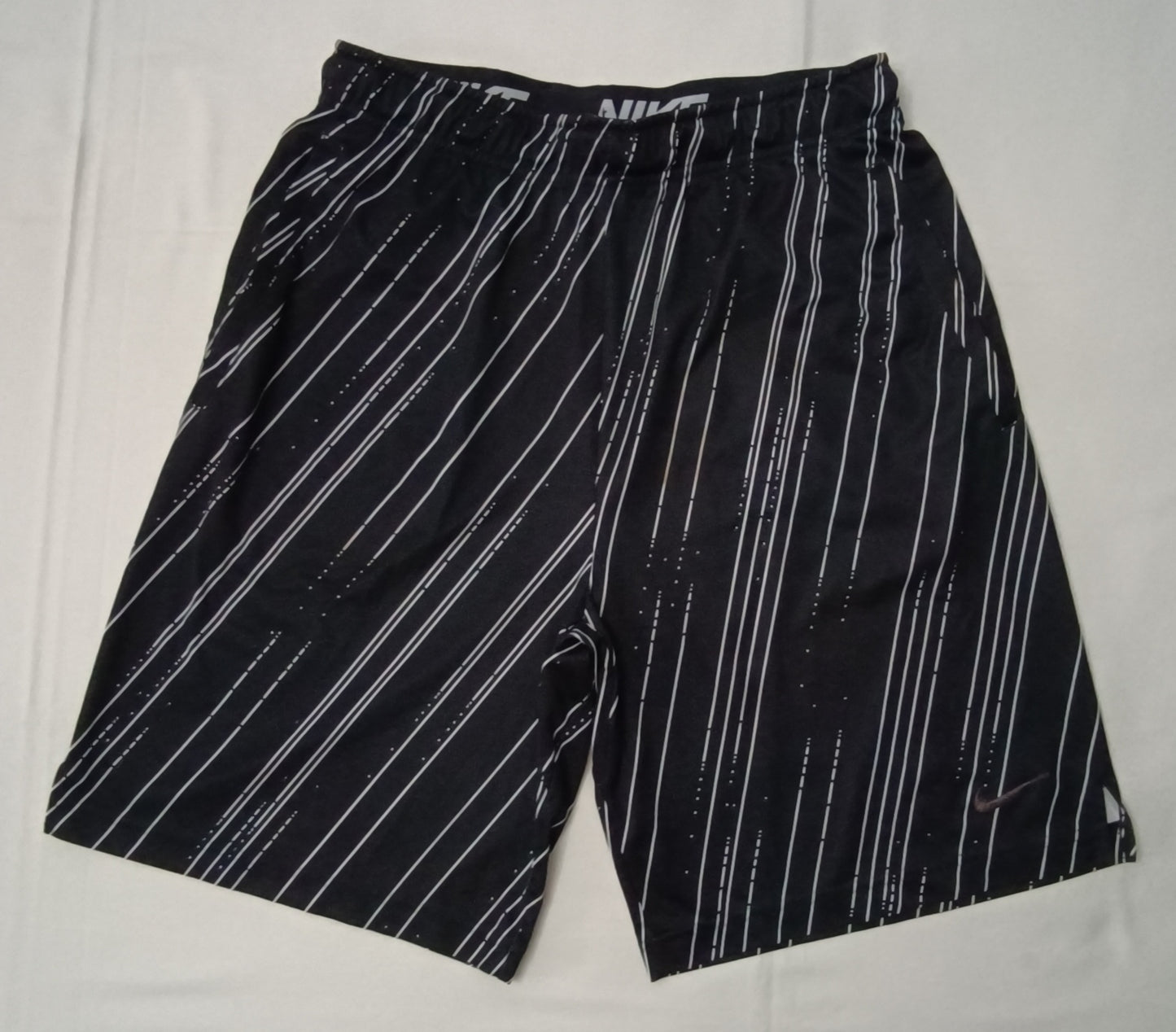(L) Nike DRI-FIT Shorts шорти