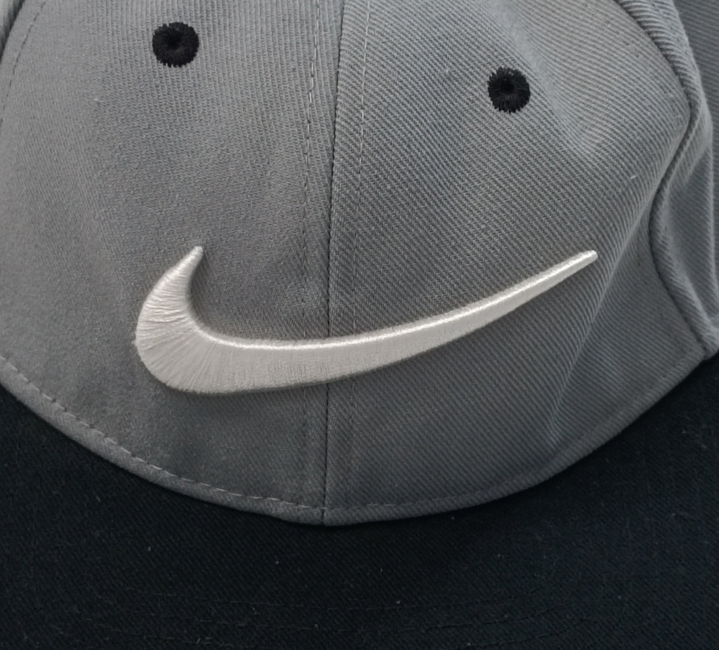 Nike Swoosh Snapback шапка