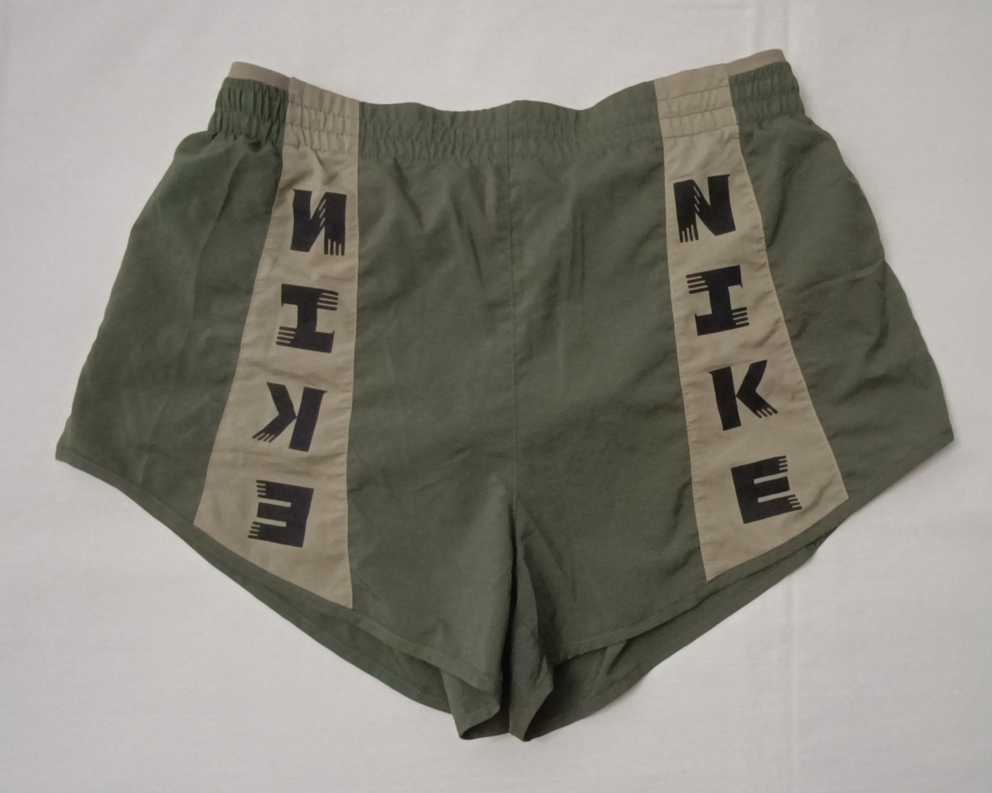 (ДАМСКО) (S) Nike DRI-FIT Shorts шорти
