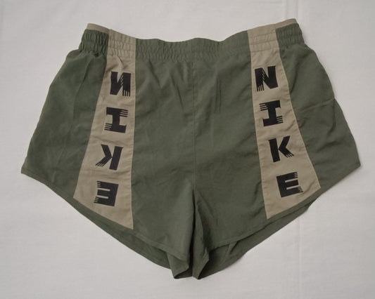 (ДАМСКО) (S) Nike DRI-FIT Shorts шорти