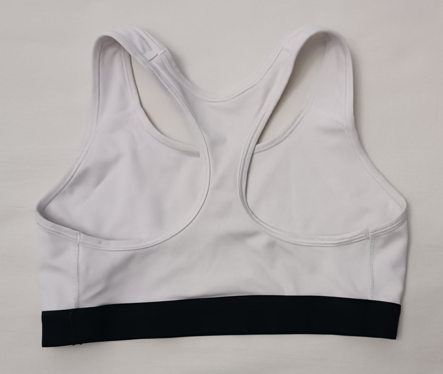 (ДАМСКО) (M) Nike DRI-FIT Bra бюстие