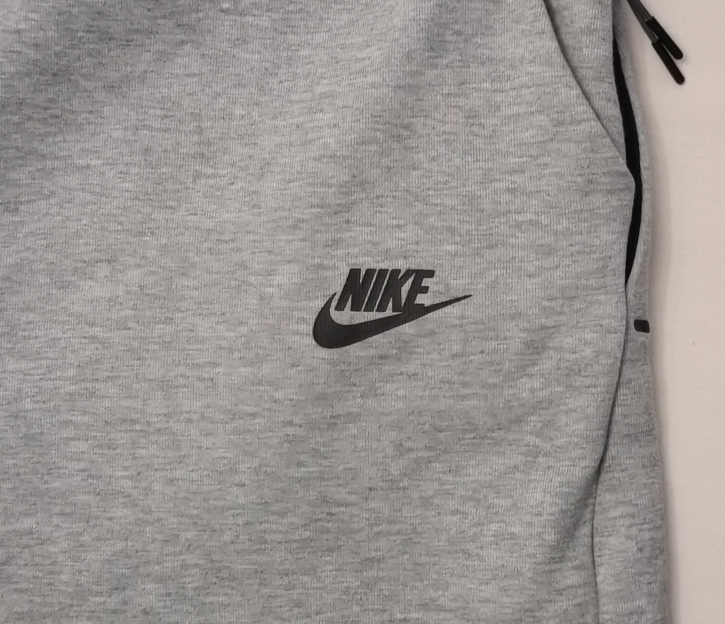 (L) Nike Tech Fleece Shorts шорти