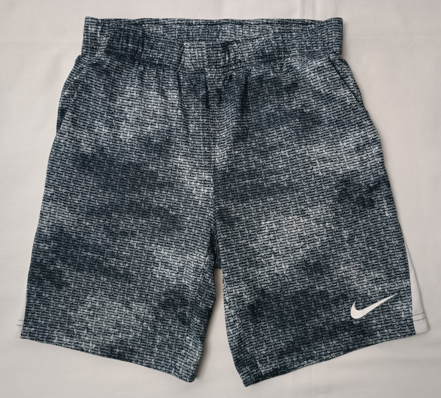 (ДЕТСКО) (Ръст 137-147см) Nike DRI-FIT Shorts шорти