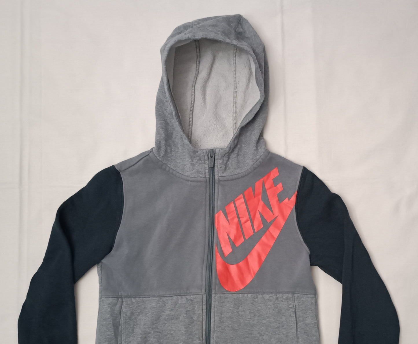 (ДЕТСКО) (Ръст 128-137см) Nike Sportswear Logo Sweatshirt горнище