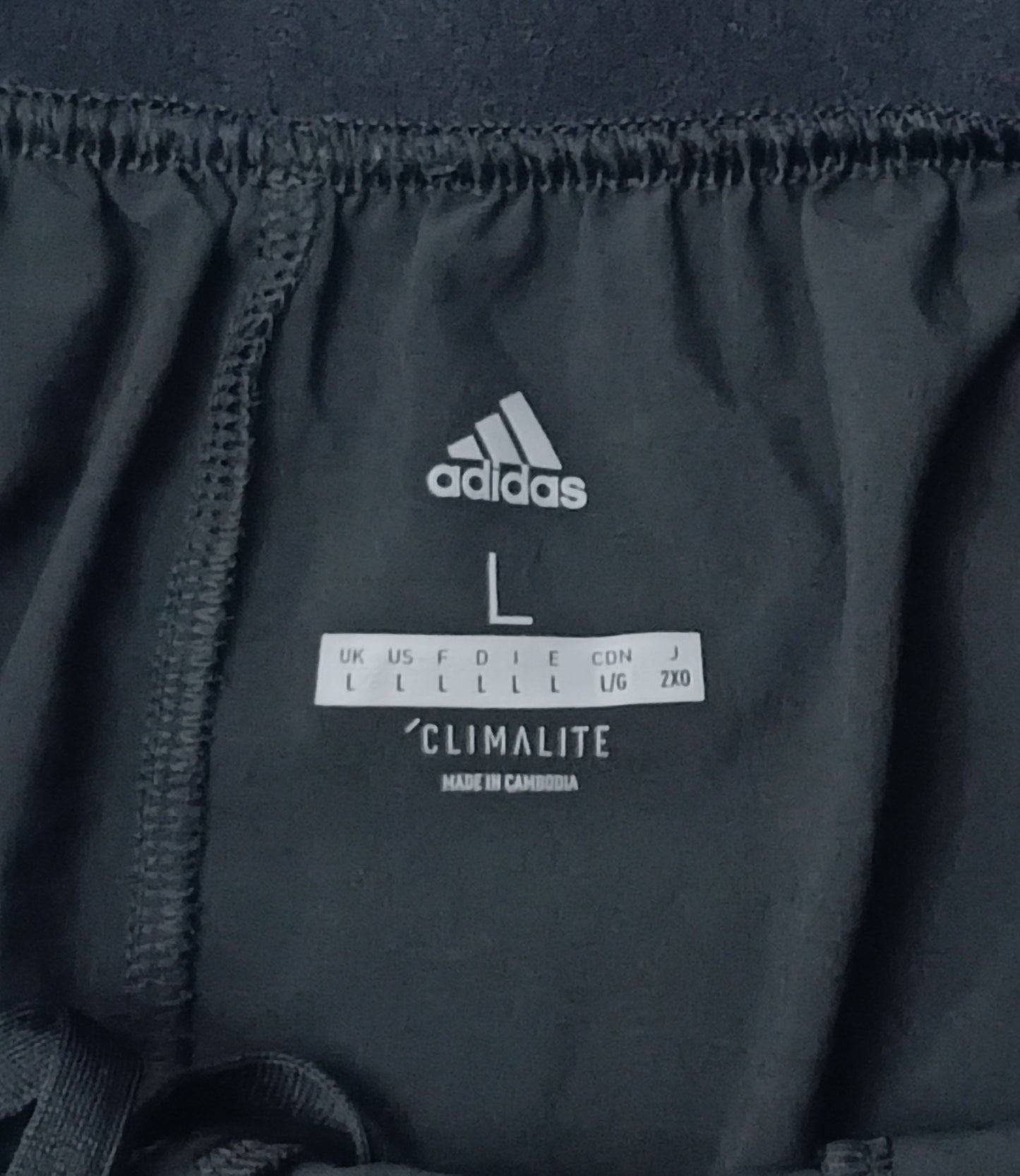 (L) Adidas Shorts шорти