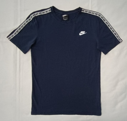 (S) Nike Sportswear Repeat Tee тениска