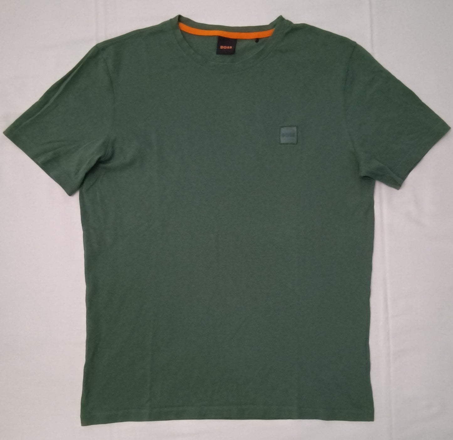 (M) Hugo Boss Shirt тениска