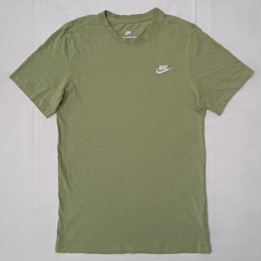 (XS) Nike Sportswear Tee тениска