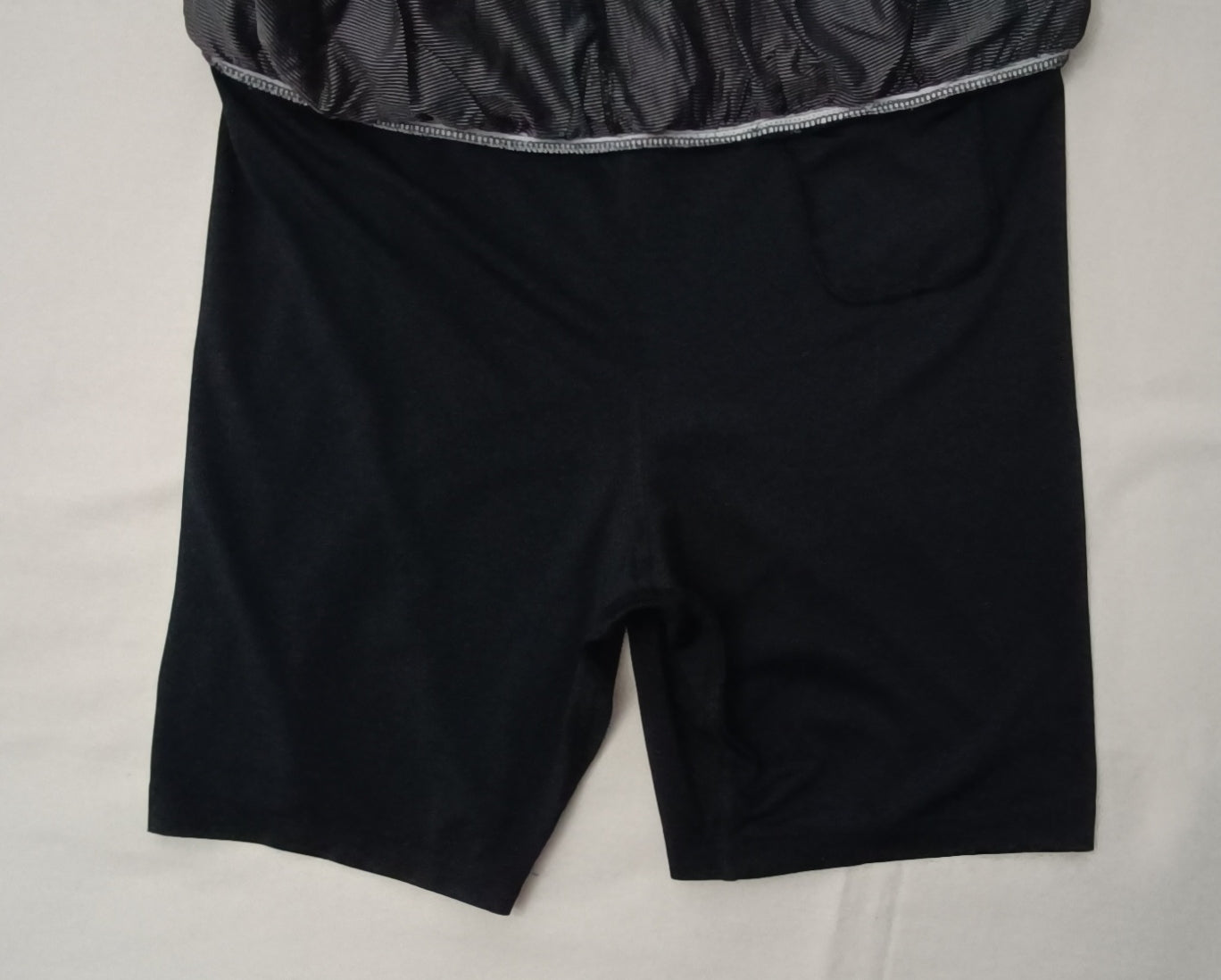 (ДАМСКО) (M) Nike AIR 2in1 Shorts шорти